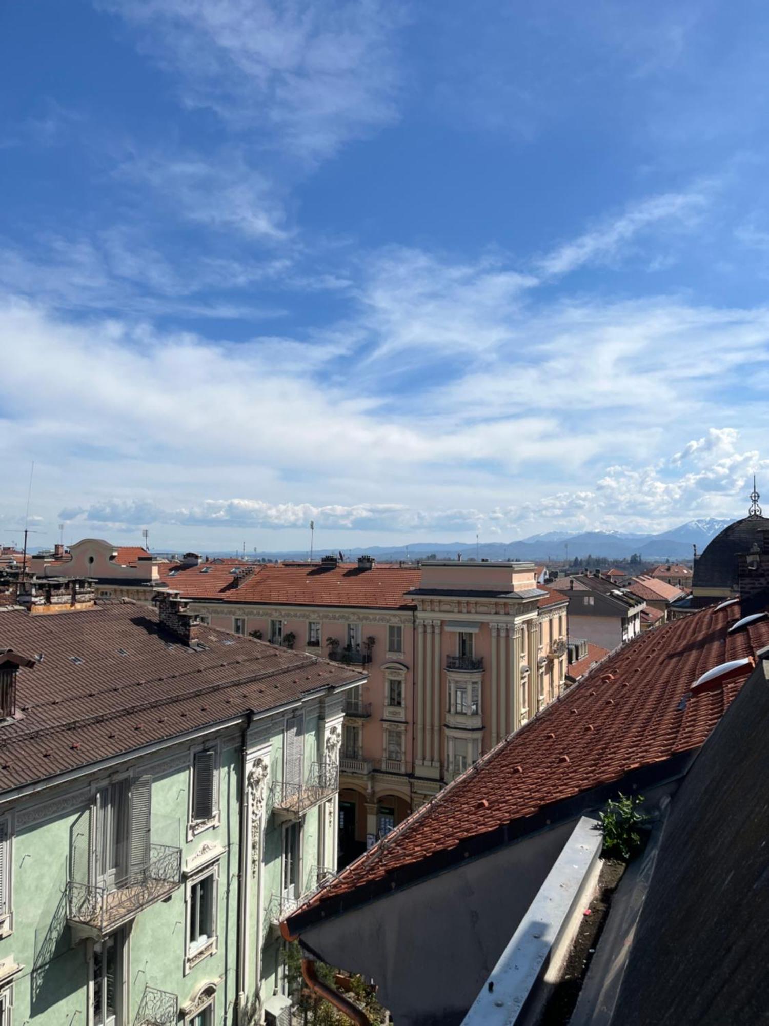 Boutique Affittacamere Attico In Centro Cuneo Exteriör bild